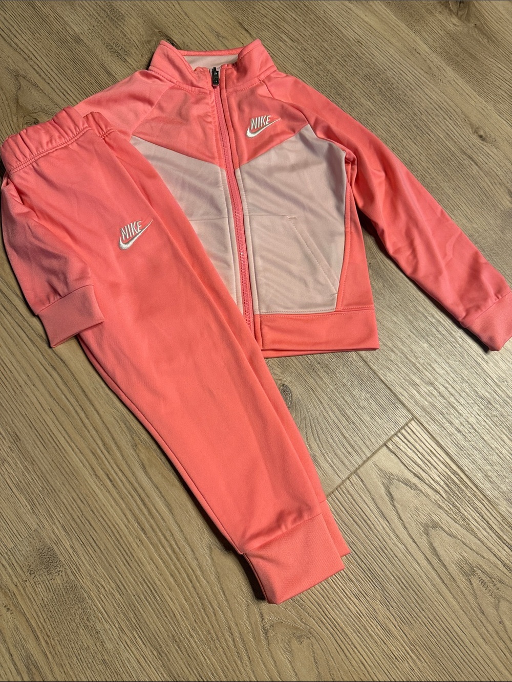 Nike Kids Coral Pink Two-Piece Track Set 4t